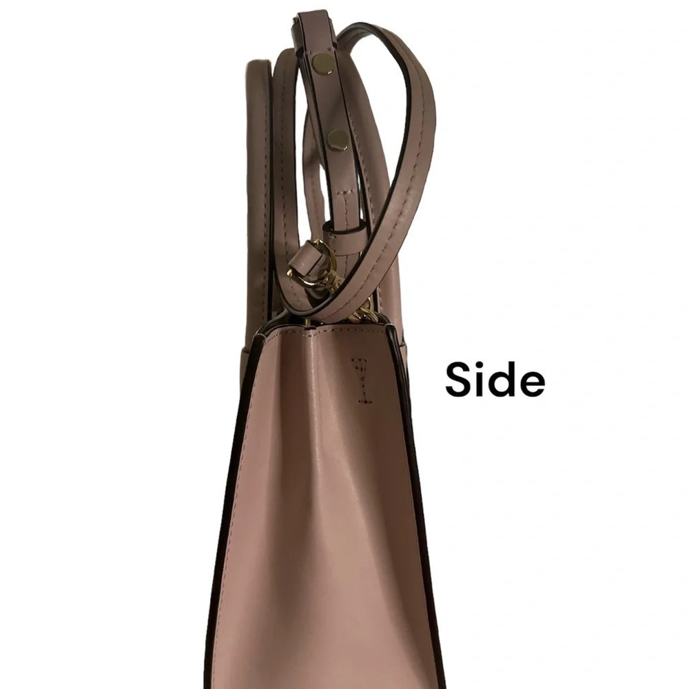 MICHAEL KORS Blush Structured Medium Crossbody Bag - Picture 4 of 10